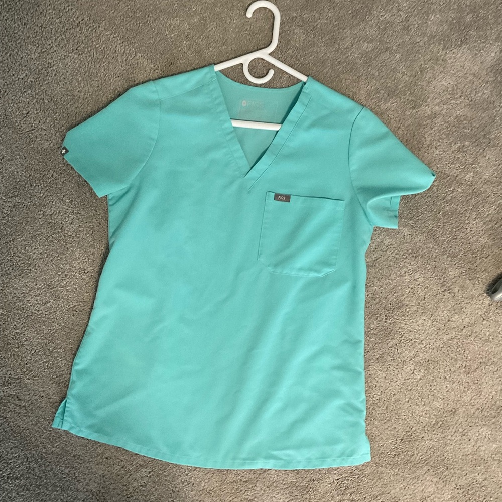 Figs scrub top Catarina One-Pocket Scrub Top wear figs sea foam aqua scrub top